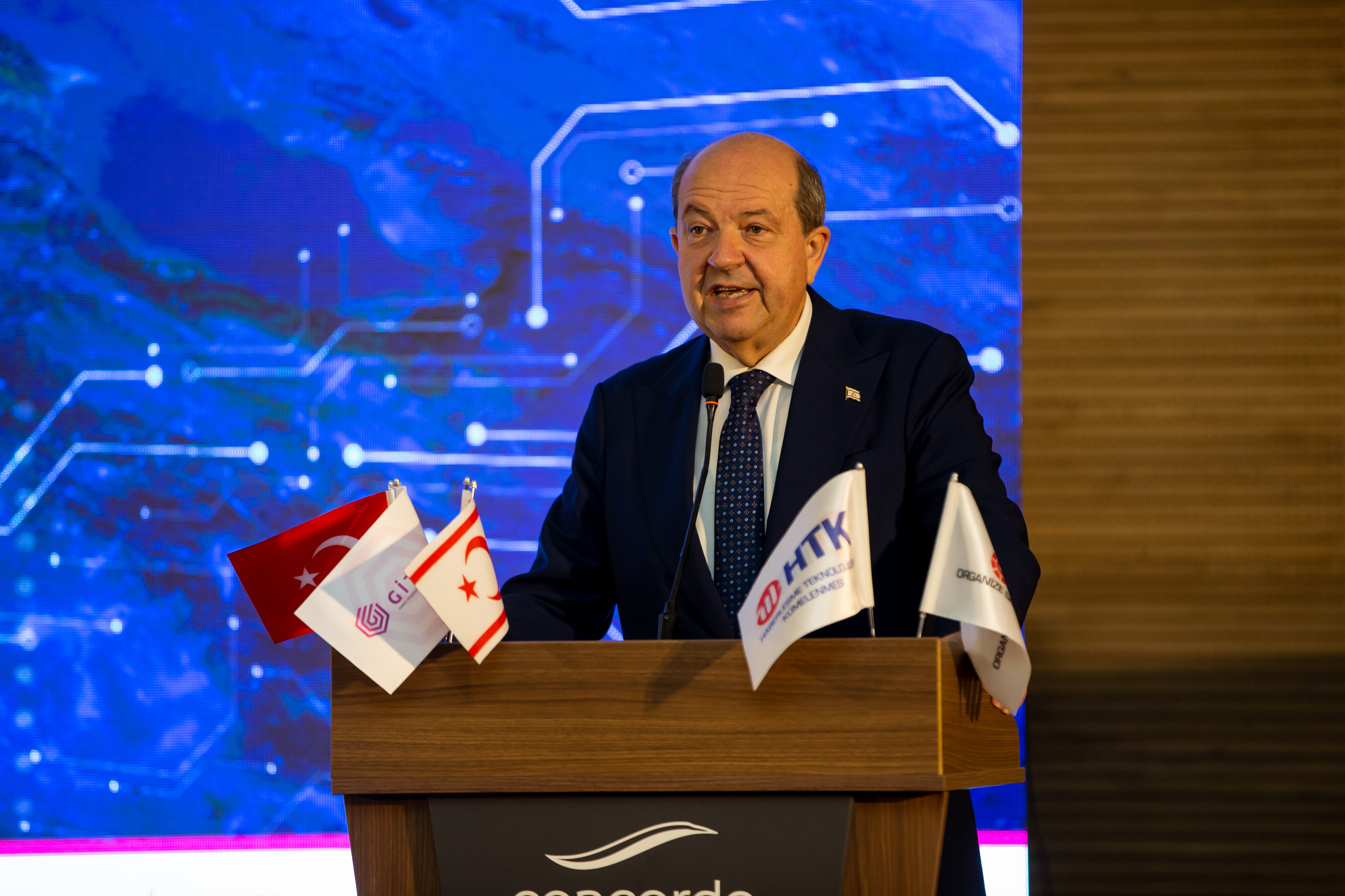  KKTC Haberleşme Teknolojileri Zirvesi Gerçekleştirildi